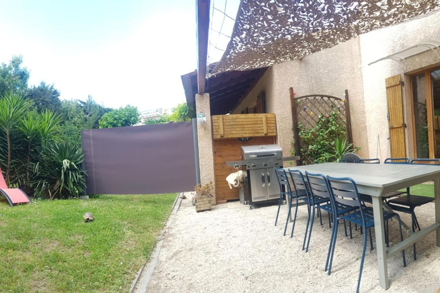 Petit Paradis Au Calme En Plein * Marseilles