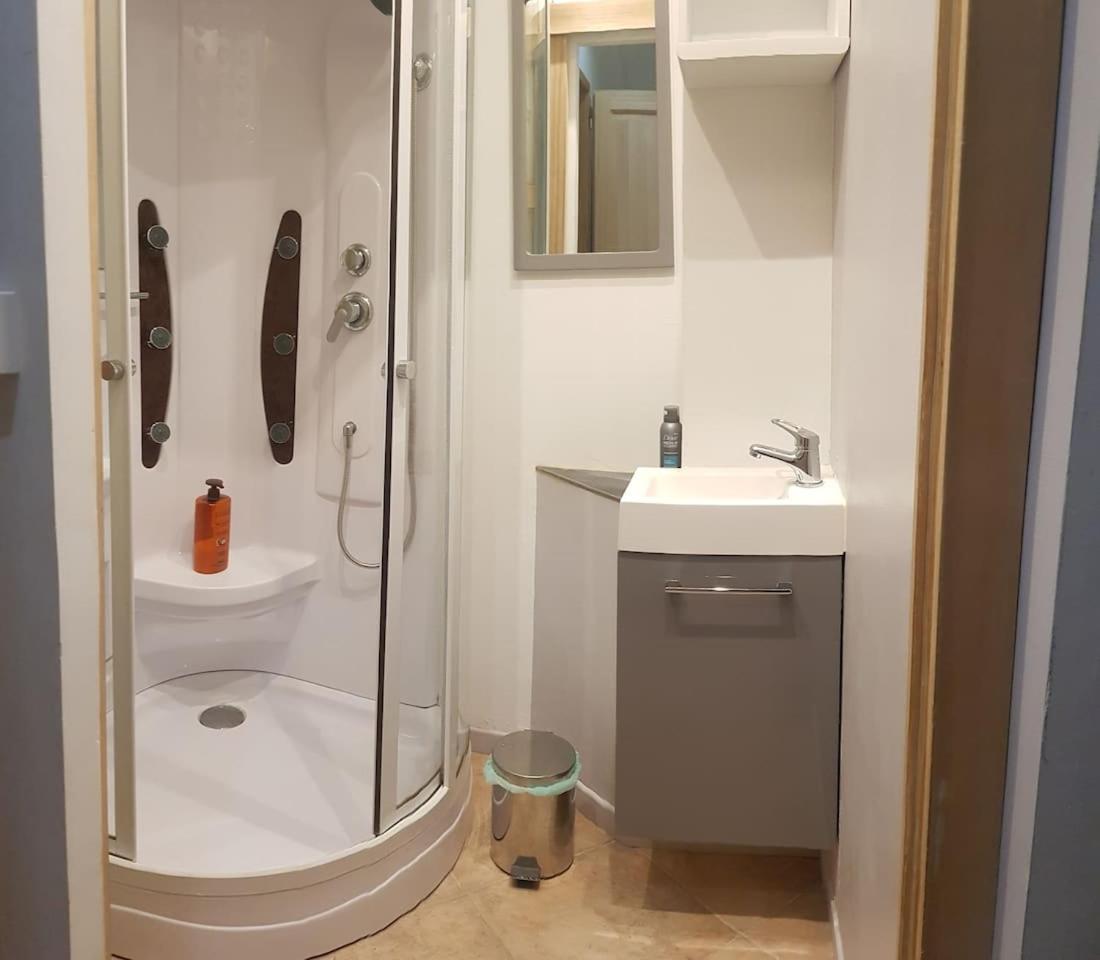 Petit Paradis Au Calme En Plein Ferienhaus *